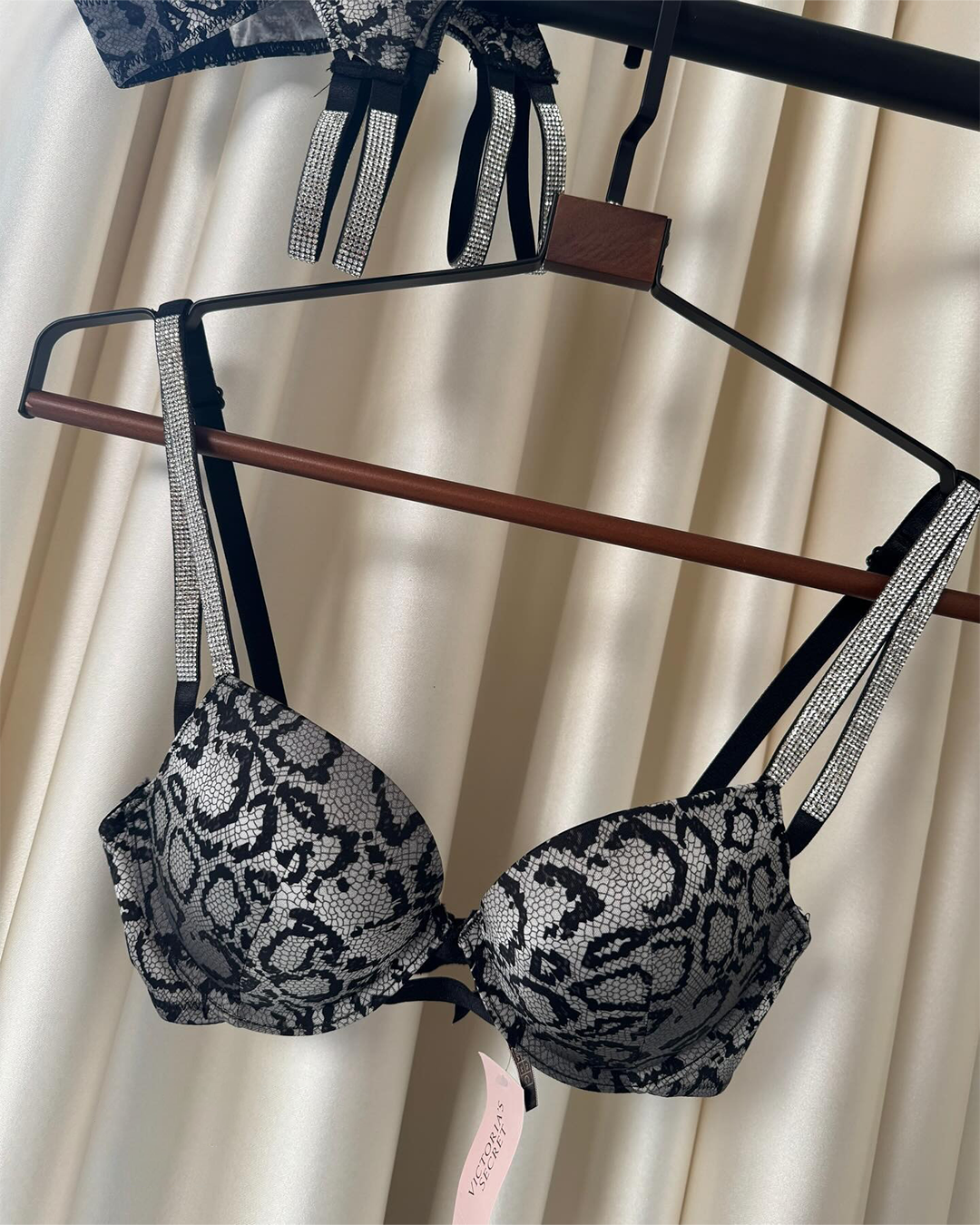 Grey Snake Print Origina VS Bra Set(Imported)