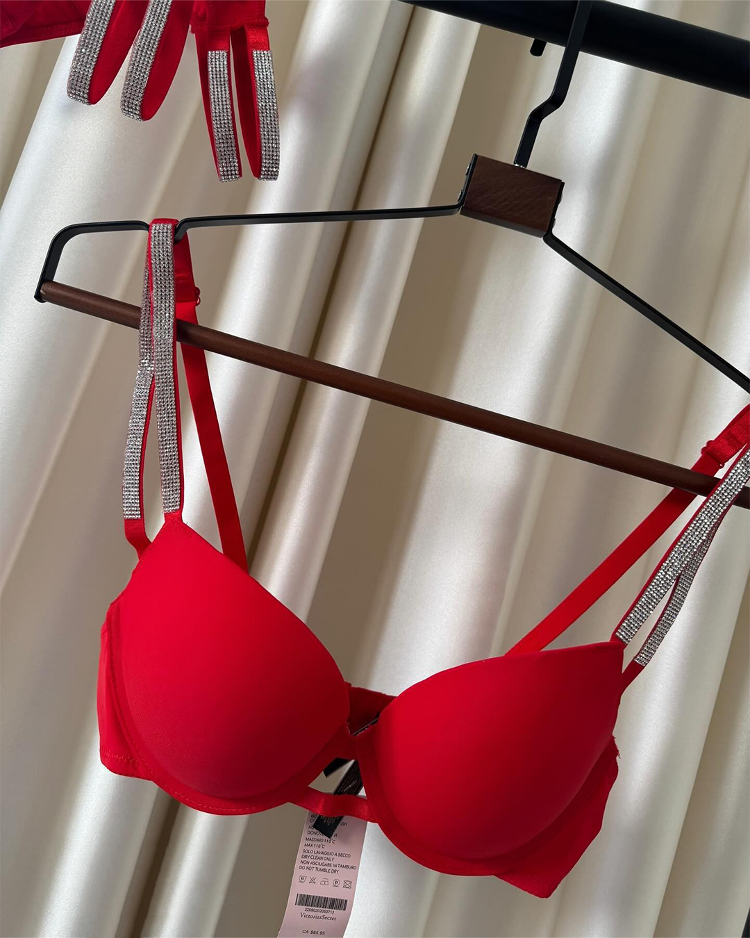 Red Original VS Bra Set(Imported)