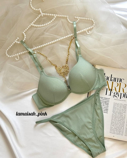 Butterfly Centre Jewel Bra Set