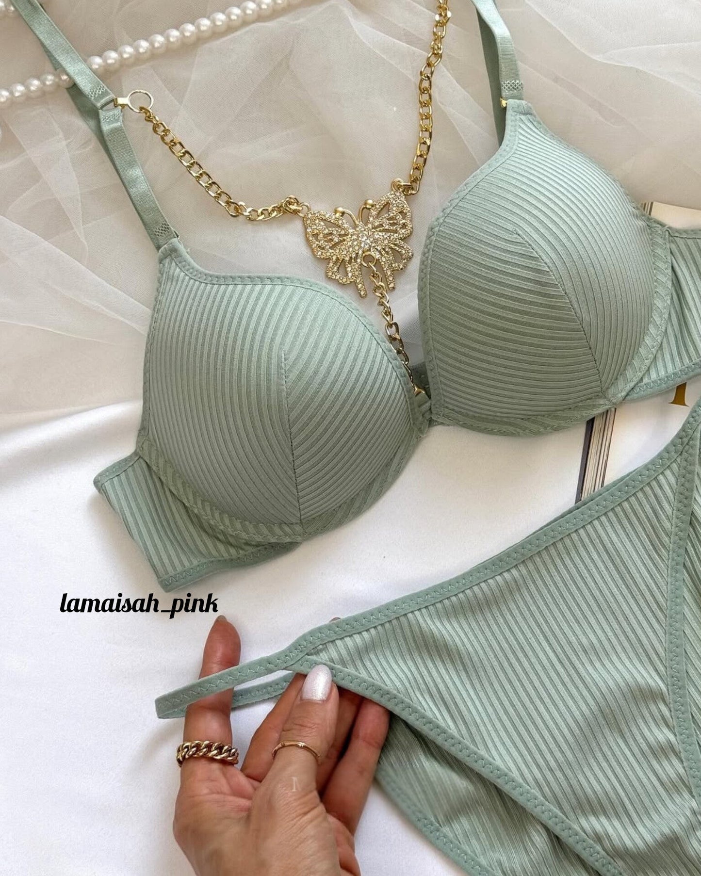 Butterfly Centre Jewel Bra Set