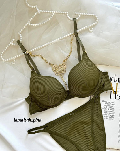 Butterfly Centre Jewel Bra Set